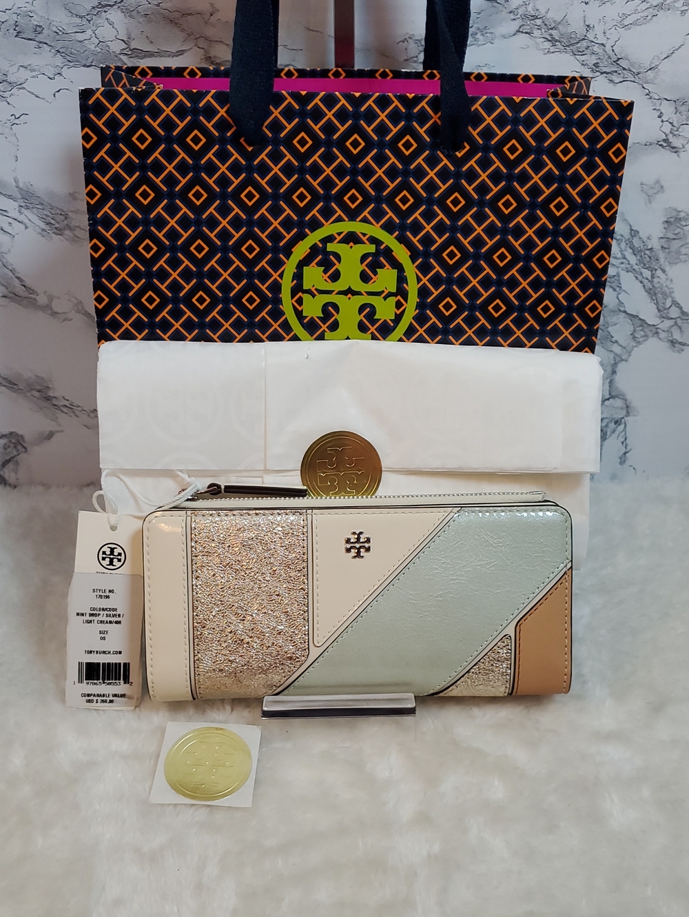 Tory Burch Robinson Zip Slim Wallet   NWT